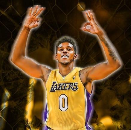 形成呼应 形成呼应